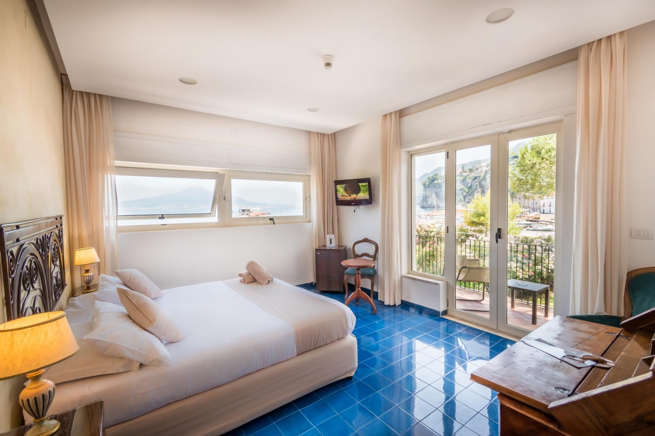 Le Axidie Resort Beach Club Family Hotel Vico Equense Apartments Camera Superior con terrazza Vista Mare4